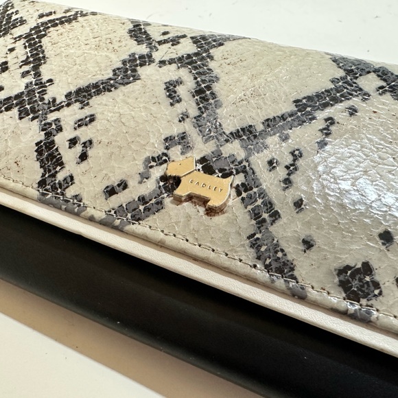 Authentic Radley London Wallet - Picture 2 of 7